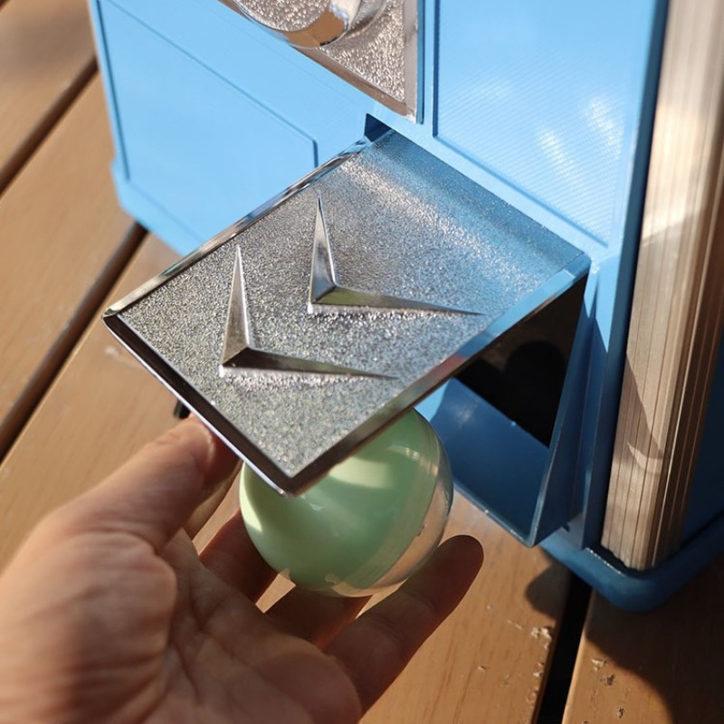 Vierkante tafelmodel Gashapon  - Prize Capsule Toy Machine recensie en prijs
